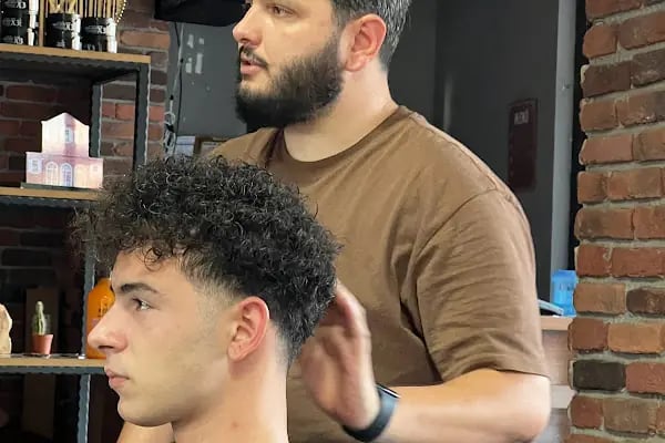 Ali Yılmaz Barber’s Club - Resim 11