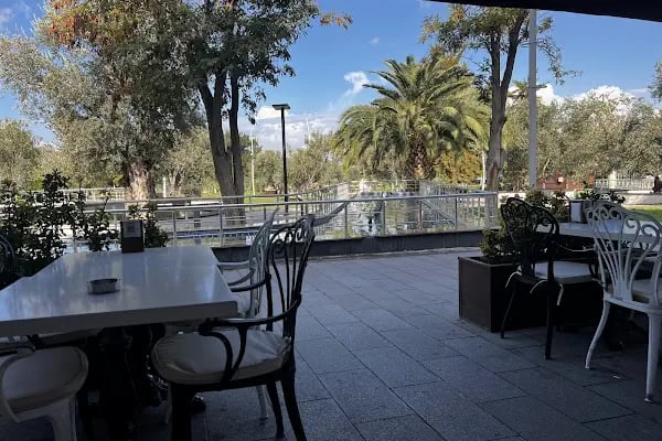 lujuria cafe &amp; restaurant - Resim 7