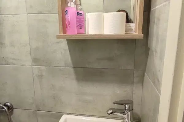 Havalimanına 10 Dakika Uzaklıkta Villa/oda+Kahvaltı - Resim 8