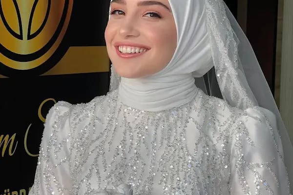 Sinem Sozak Make-Up Türban ve Saç Tasarımı - Resim 15