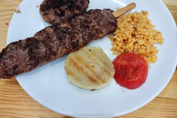 Ilıca Kasap Rıdvanın Yeri - Kebap Salonu - Resim 4