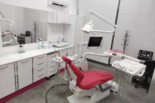 Özel Yaylacık Ağız ve Diş Sağlığı Polikliniği - Resim 2