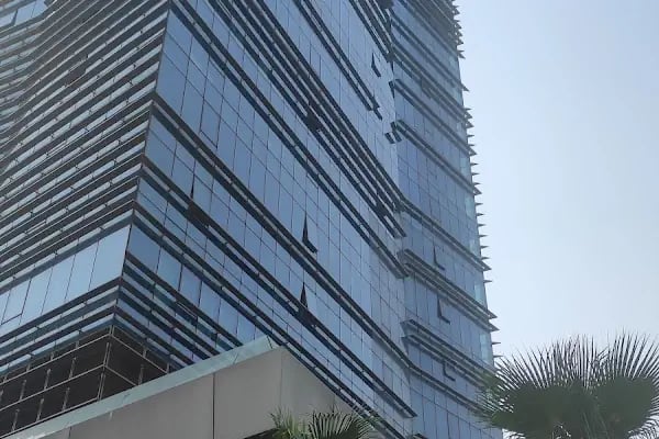 Bayraklı Tower - Resim 13