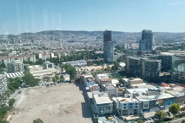 Bayraklı Tower - Resim 4