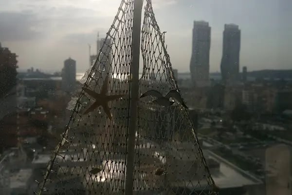Bayraklı Tower - Resim 10