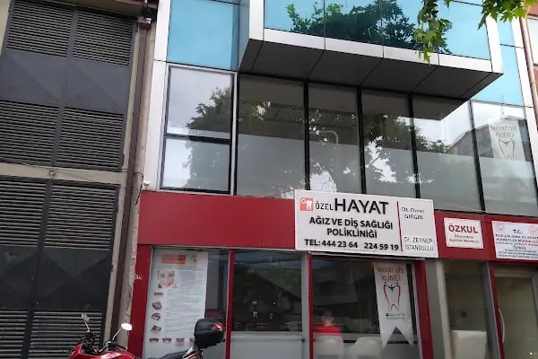 Özel HAYAT Ağız Ve Diş Sağlığı Polikliniği - Resim 2