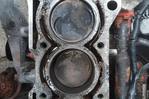OMC GARAGE OTO ELEKTRIK BAKIM-ONARIM - Resim 13