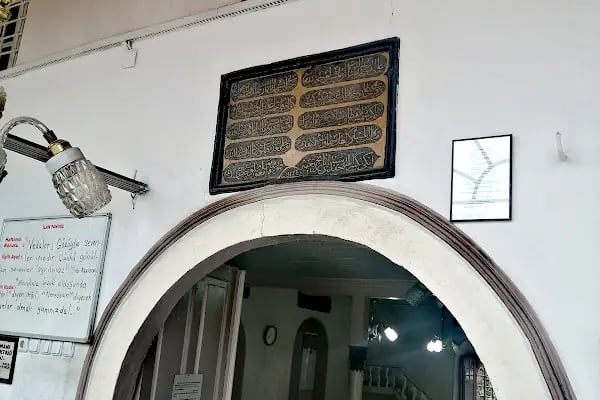 T.C Izmir Konak Müftülüğü Merkez Şeyh Camii - Resim 4