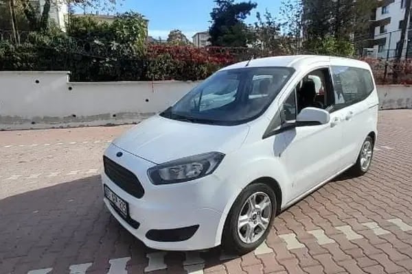 Fly Rent a Car - Resim 8
