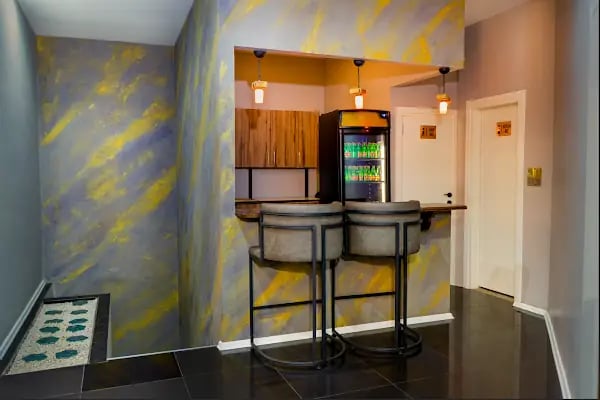 The Elysian Resort Hotel &amp; Restaurant - Bar - Resim 5