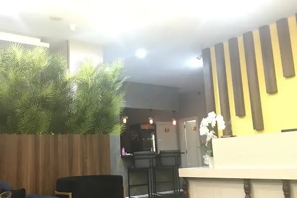 The Elysian Resort Hotel &amp; Restaurant - Bar - Resim 20