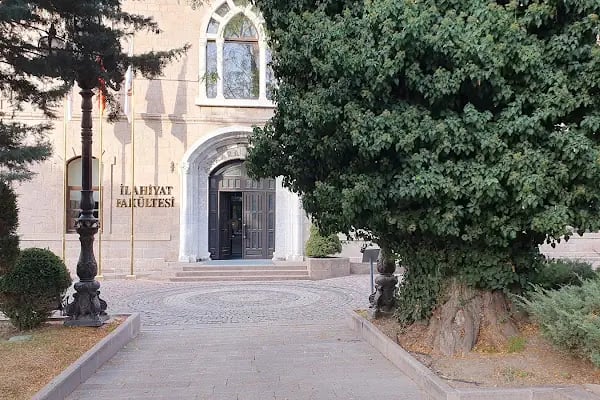ASBÜ İlahiyat Fakültesi - Resim 7