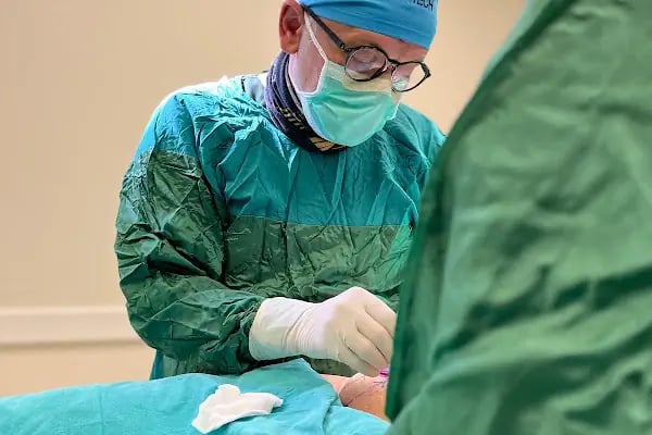 Arb Klinik - Prof. Dr. Ahmet Demir - Resim 5
