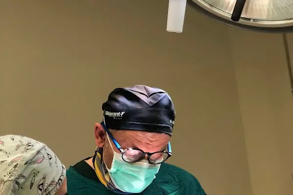 Arb Klinik - Prof. Dr. Ahmet Demir - Resim 6