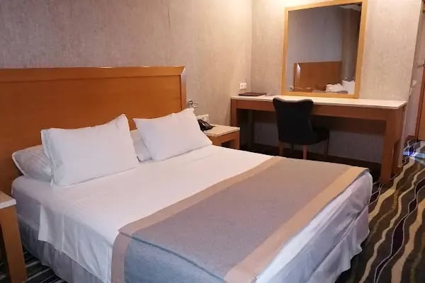 STRAZBURG HOTEL & CAFE - Resim 2
