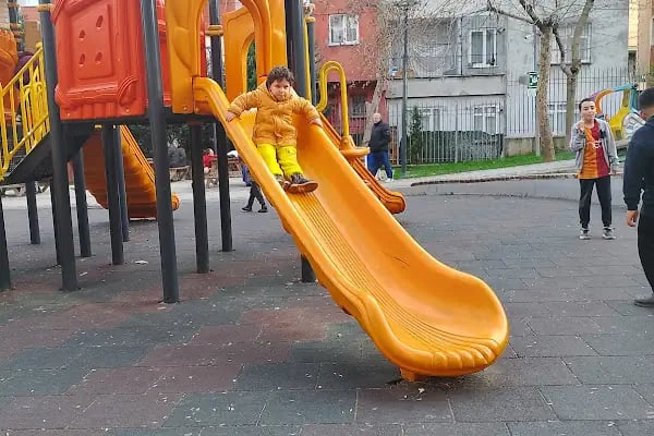 Namık Kemal Parkı - Resim 2