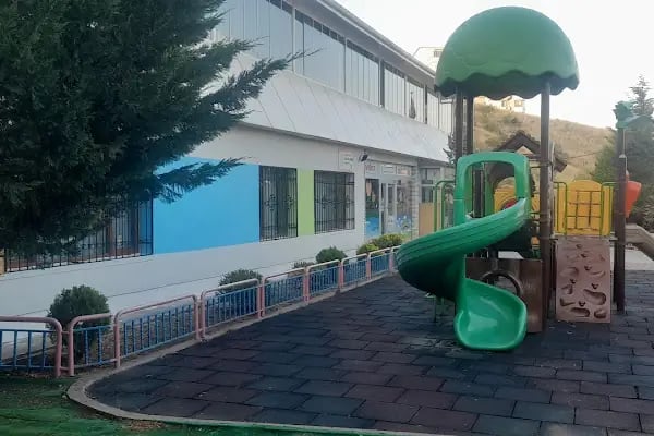 Özel Çamlıca Gülveren Anaokulu - Resim 14