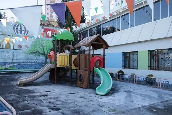 Özel Çamlıca Gülveren Anaokulu - Resim 13