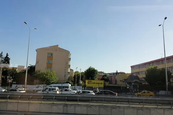 Avcılar Teknik ve Endüstri Meselek Lisesi - Resim 1