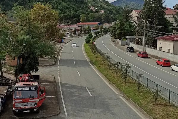 Küçük Sanayi Sitesi - Resim 2
