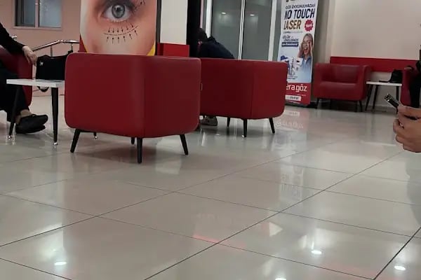 Era Göz Hastalıkları Merkezi Sincan Şubesi - Resim 3