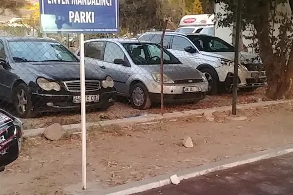 Enver Mandalinci Parkı - Resim 5