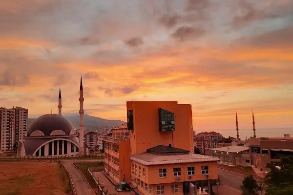 Trabzon Üniversitesi Fatih Eğitim Fakültesi - Resim 7