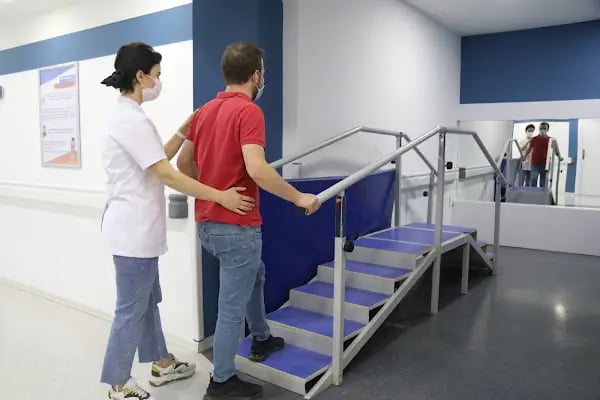 Hayat Fizik Tedavi ve Rehabilitasyon Tıp Merkezi - Resim 6