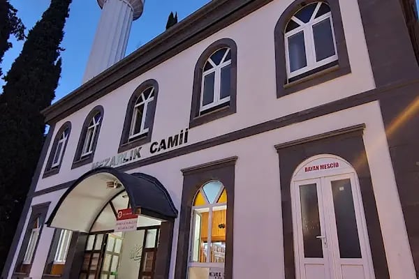 Mezarlık Cami - Resim 9