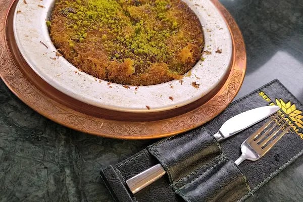 ŞEF BAKLAVALARI MAHMUTBEY ( Baklava, Künefe , Katmer ) - Resim 9