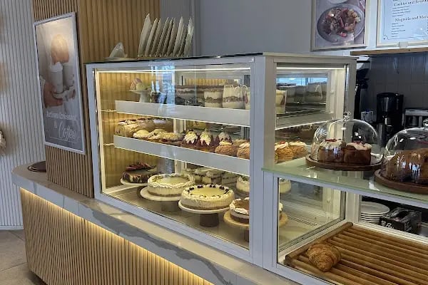 Meshk Patisserie - Resim 15