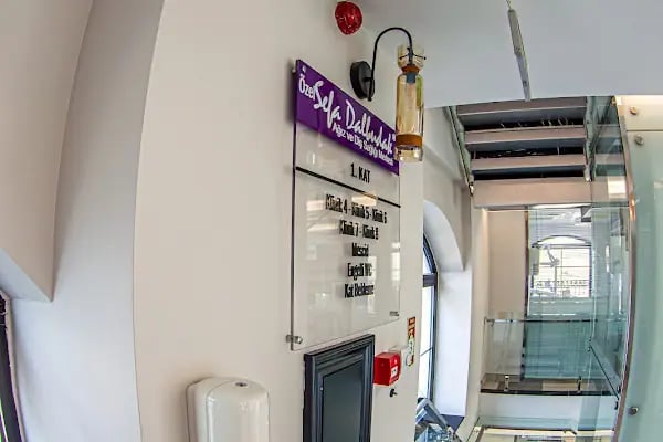 Diş Hekimi Sefa Dalbudak Özel Ağız ve Diş Sağlığı Merkezi - Resim 19