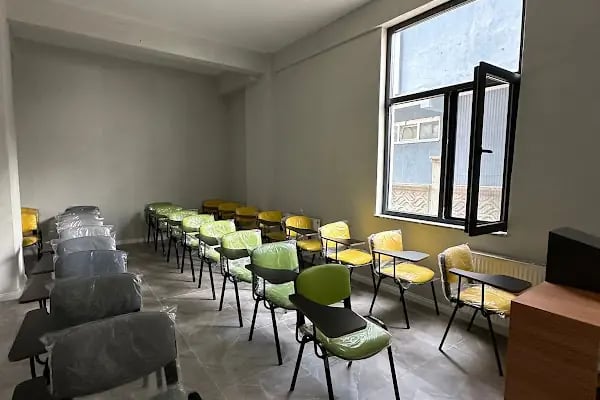 Arifiye Akademi Sürücü Kursu - Resim 18