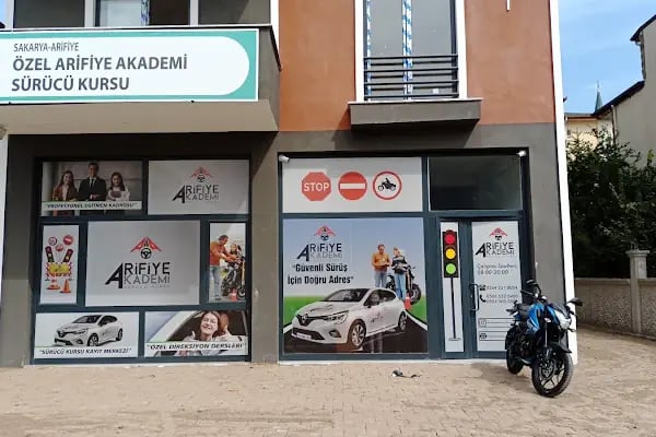Arifiye Akademi Sürücü Kursu - Resim 19