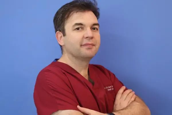 Op. Dr. Cenk Melikoğlu/İZMİR ESTETİK CERRAH/MEME ESTETİĞİ/KARIN GERME - Resim 14