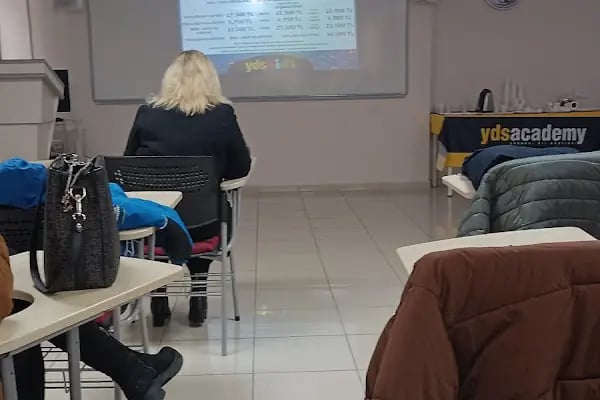 YDS Academy Bursa Şubesi - Resim 6