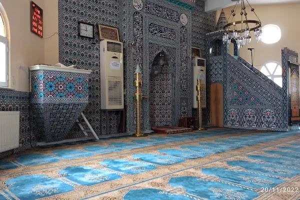 T.C. Ataşehir Müftülüğü Hacı Ali Rıza Camii - Resim 2