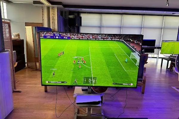 TAKIŞ GAME CENTER (E-Spor, Internet Cafe, Sim Racing,Playstation Salonu, Bilardo Salonu) - Resim 3
