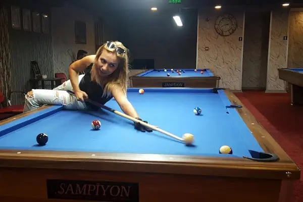 Show 8 Bilardo &amp; Cafe - Resim 3