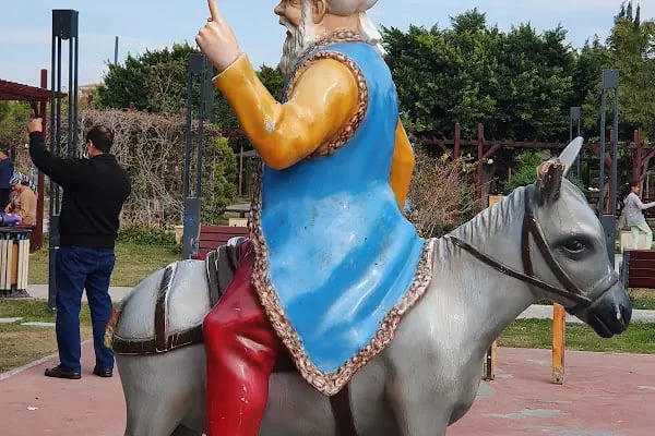 Ümit Yaşar OĞUZCAN Parkı - Resim 6