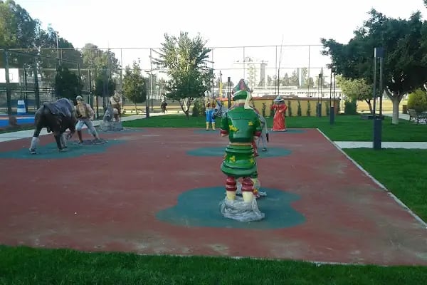 Ümit Yaşar OĞUZCAN Parkı - Resim 11