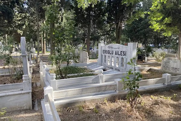 İstanbul Büyükşehir Belediyesi Güngören Mezarlığı - Resim 4