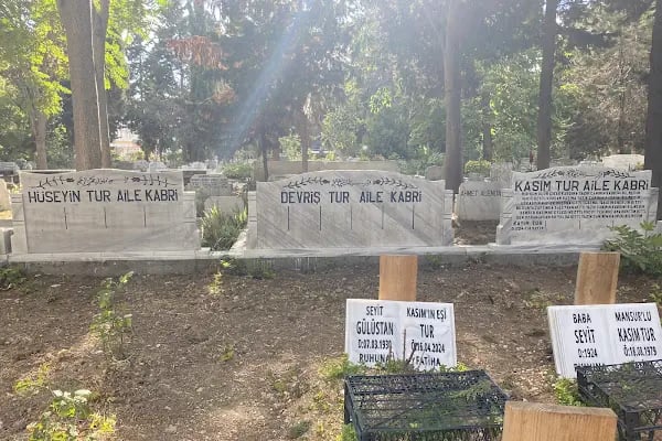 İstanbul Büyükşehir Belediyesi Güngören Mezarlığı - Resim 13