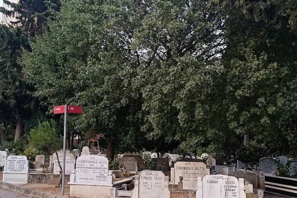 İstanbul Büyükşehir Belediyesi Güngören Mezarlığı - Resim 14