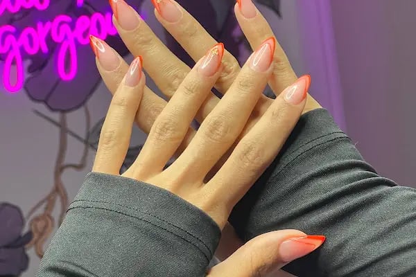 My Divine Beauty Saniye Sönmez Güzellik Merkezi Çayyolu | Lazer Epilasyon - Nailart - Cilt Bakımı - Bölgesel Zayıflama - Resim 17