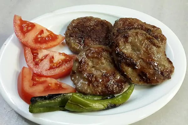 Yeşil Pideli Köfte - Mahir Usta - Resim 2