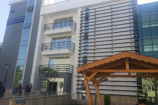 Sakarya Üniversitesi Siyasal Bilgiler Fakültesi - Resim 17