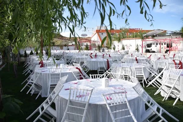 Çeşme Düğün Salonu - Resim 2