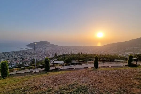 Alanya Belediyesi Devlet Bahçeli Yaşam Alanı Parkı - Resim 19