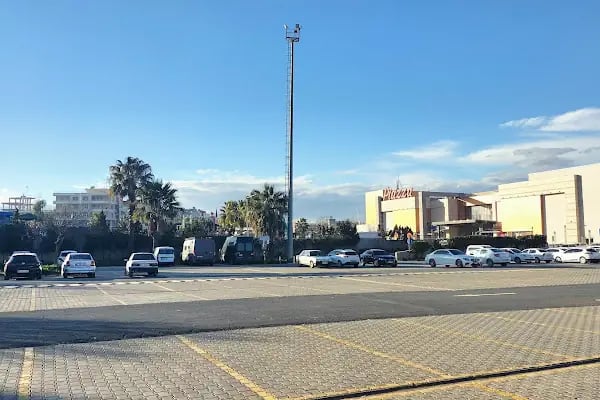 PİAZZA CARAVAN PARKING - Resim 2